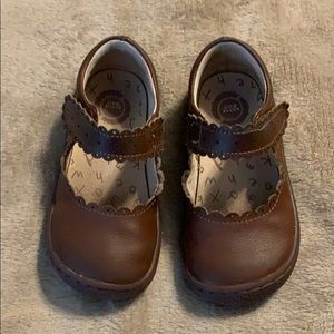 Brown Livie & Luca Briar girls size 9